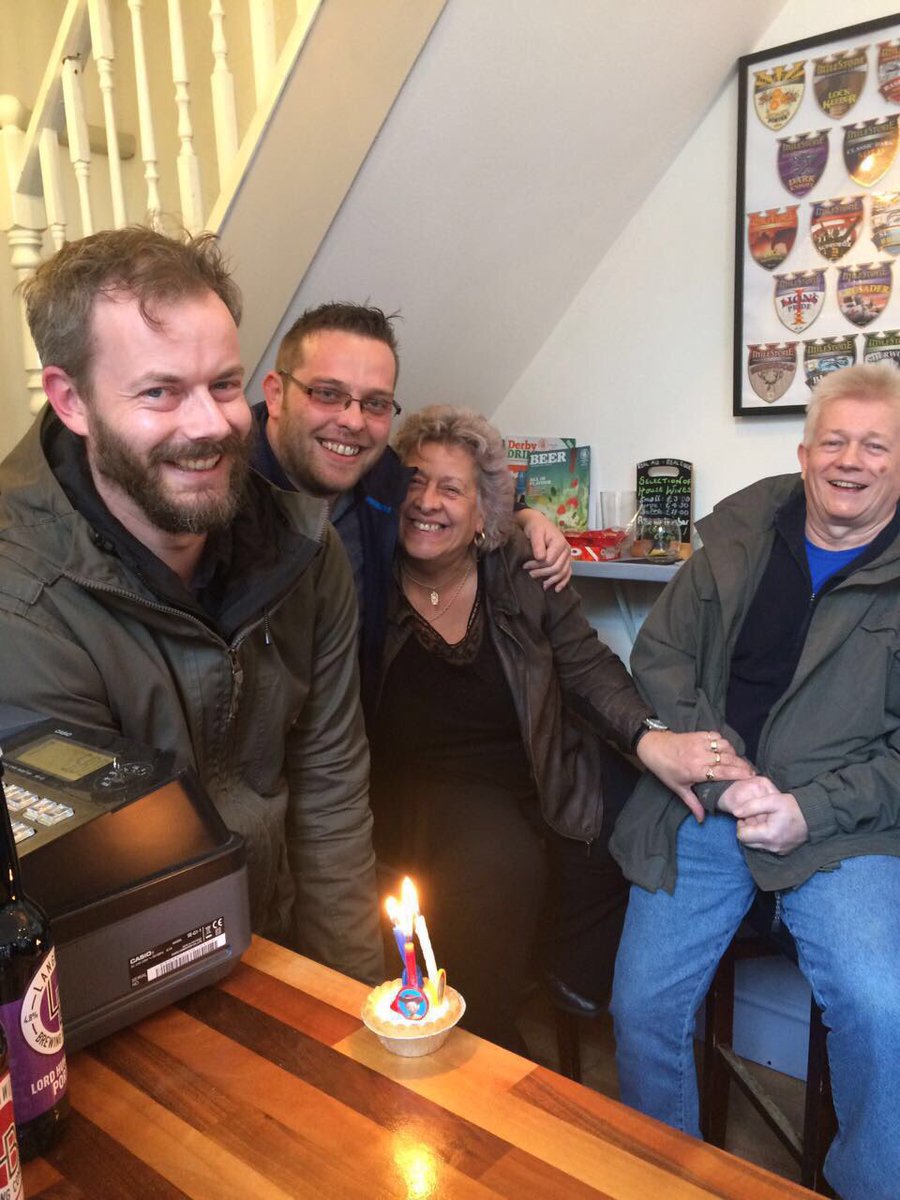 BeerShackMans's tweet photo. Happy to help celebrate Lee Coopers birthday at the shack with a pint and a cherry bakewell. Happy birthday from @langwithbrewing https://t.co/qeAIQzgKWx