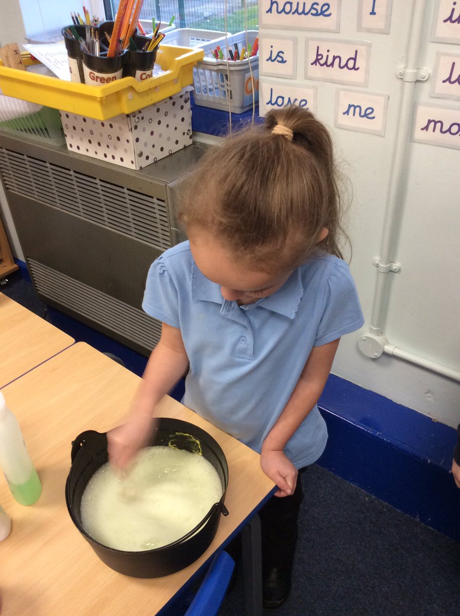 Y2Meynell's tweet photo. KS1 Bookclub loved making their own 'Marvellous Medicine'! https://t.co/X2RmMIUWHm