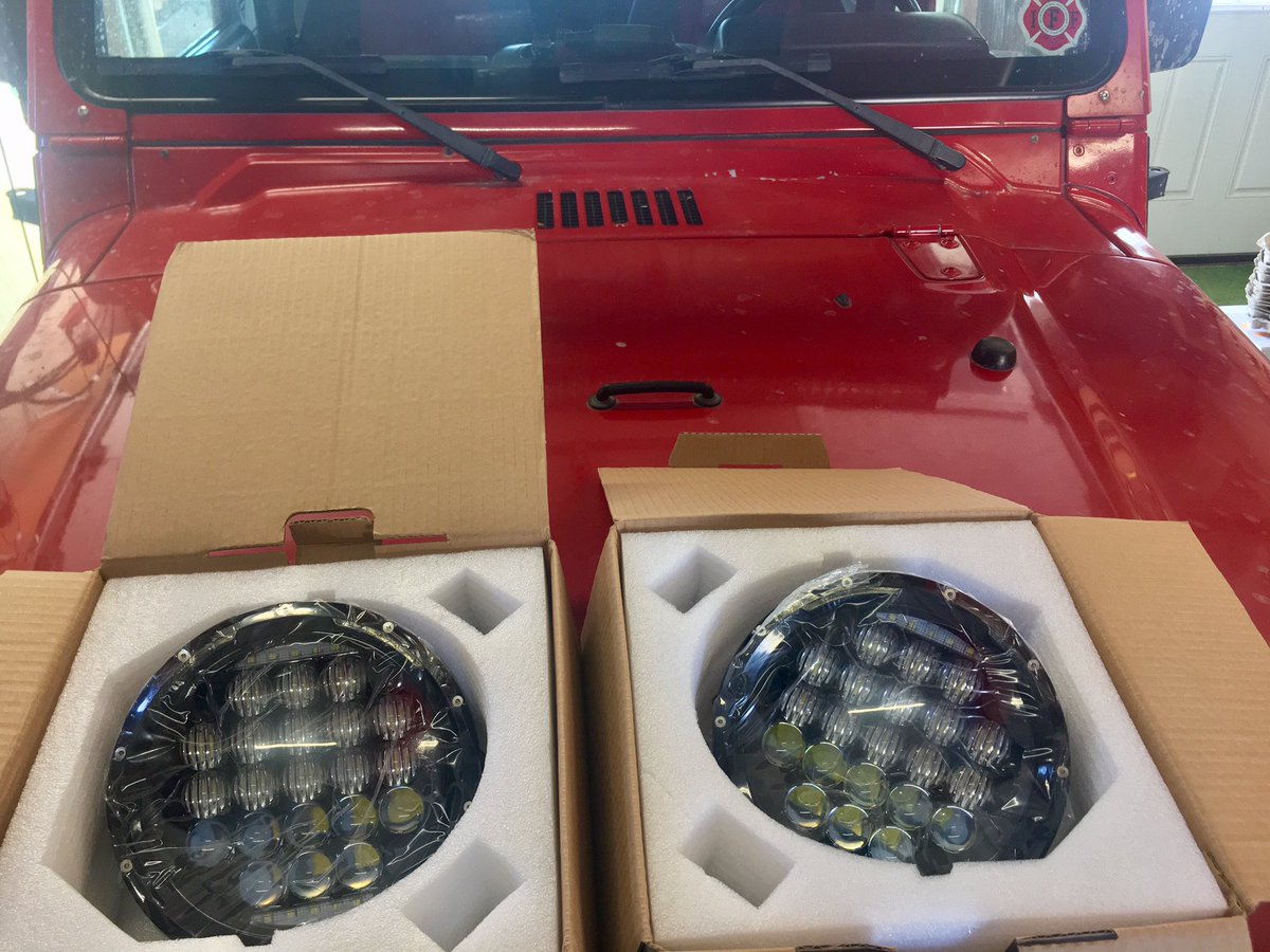 JeepingJason's tweet photo. #StPatricksDay gift to the #Jeep! https://t.co/BPjkd5PizQ