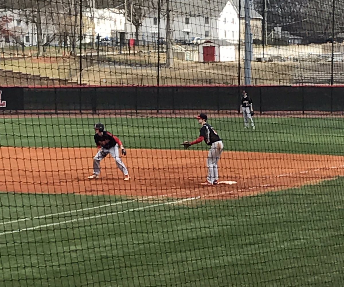 CFreer1994's tweet photo. Great day for a baseball game @WoodwardAcademy as the JV @WAWarEagles host #AlexanderHS @WAPresident @wabaseball17 https://t.co/sOA8lZEnsp