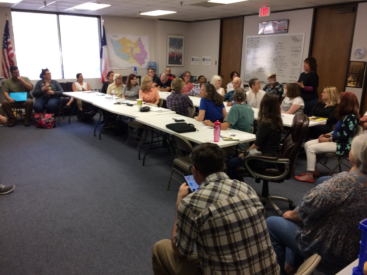 BGTXHarrisCo's tweet photo. Thanks @harrisdemocrats 4 hosting @BGTX today! Making calls for 5/6 Pasadena elections &amp; training new &amp; veteran volunteers! #turnTexasBlue https://t.co/FVkGEwEMJI