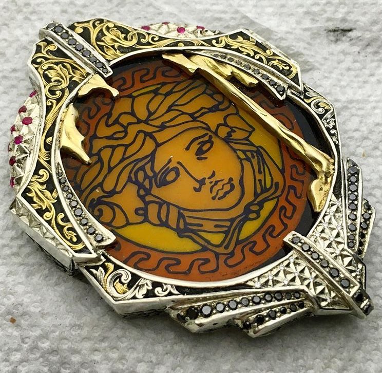 Versace my existence. #ser x #punty 💥💪🏼💥