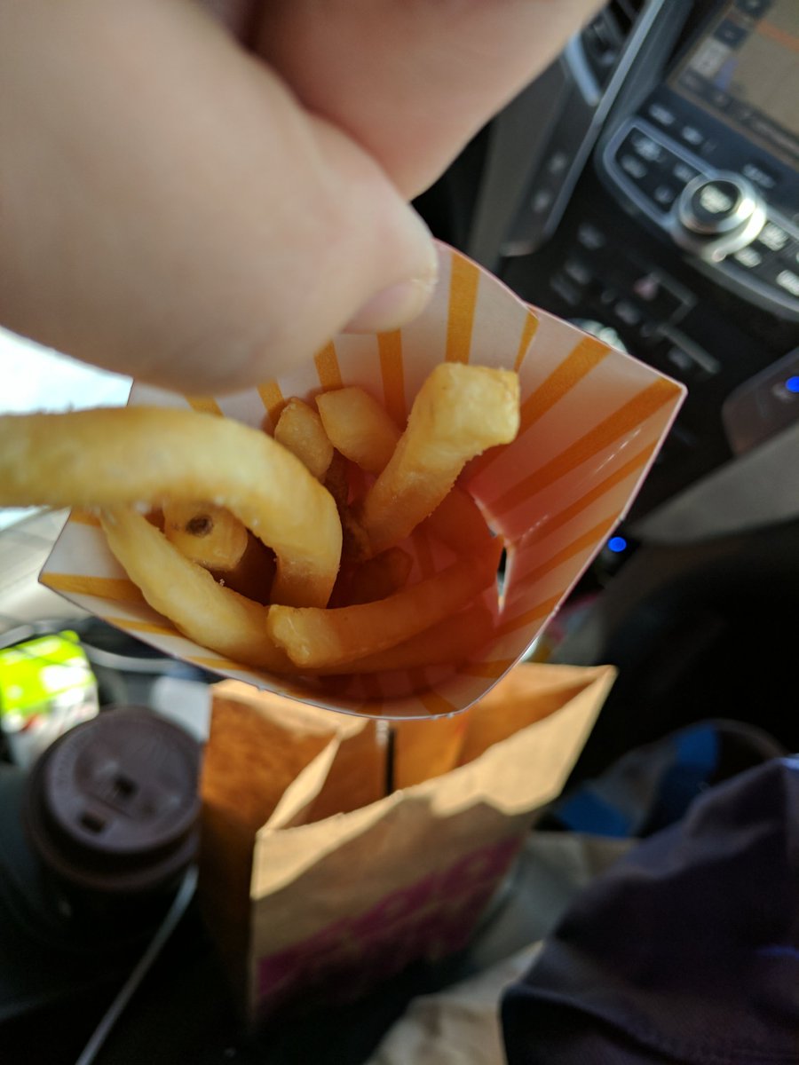 PakStella's tweet photo. Seriously @McDonalds yhis is all you gave in happy meal fries? Seven sticks of fries? So disappointing..☹️ https://t.co/V5arxvGpp2