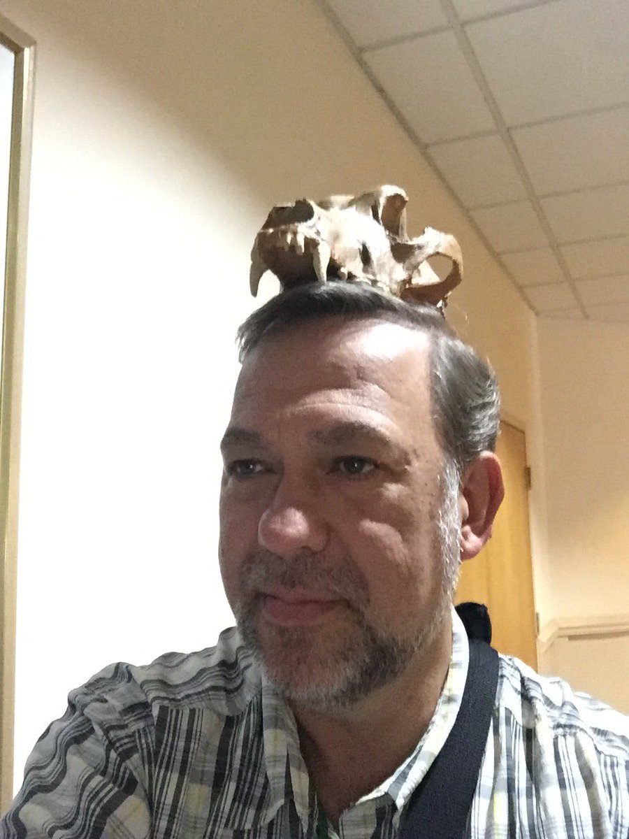 VCLatVCU's tweet photo. Sporting my new hat #maac2017 #virtualcurationlab @VCLatVCU https://t.co/LYGLqItAUd