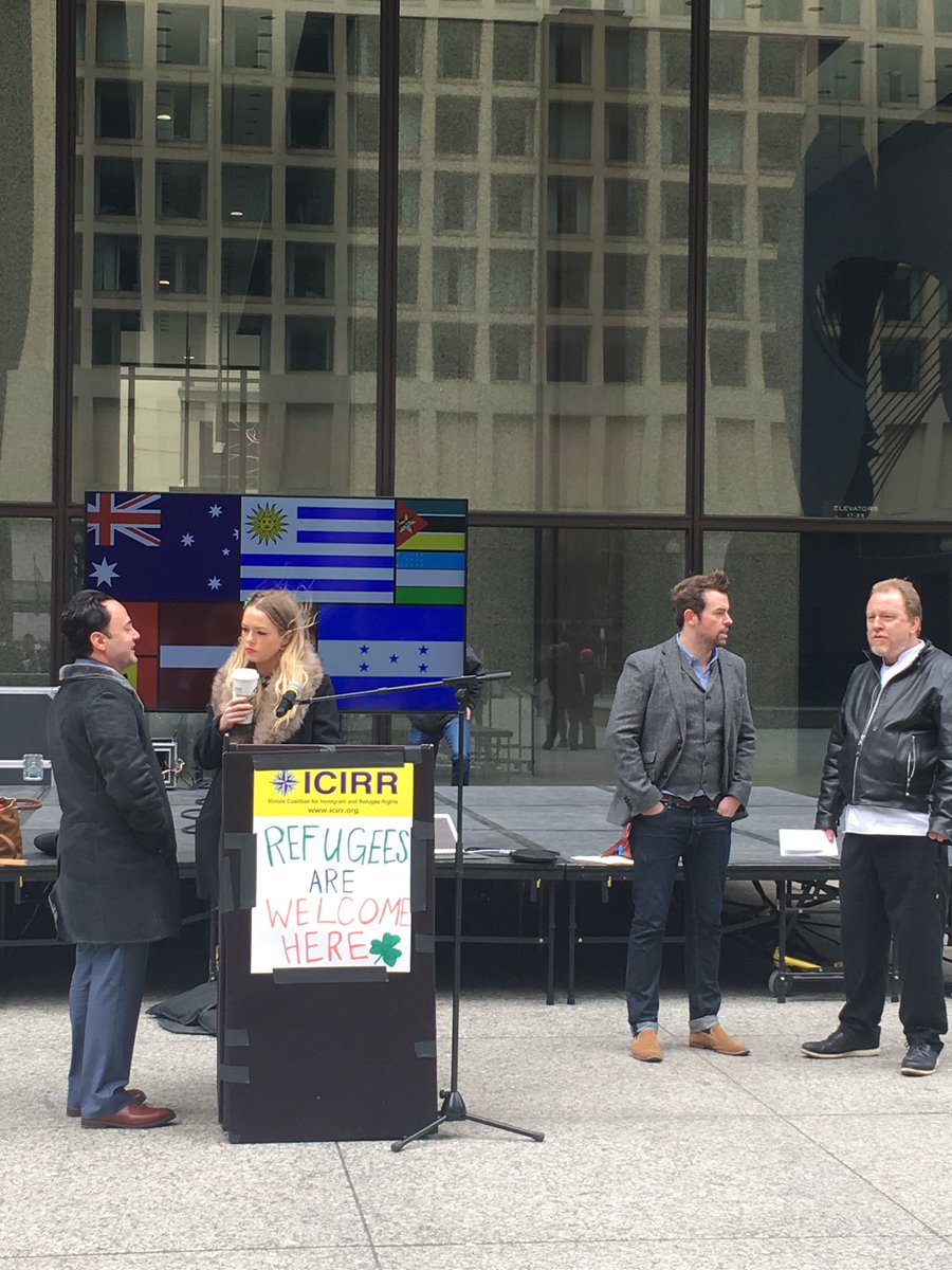 IrishMarchChi's tweet photo. Getting set up in Daley Plaza #IrishMarch Join us! 2pm @bigjones @SenBillyLawless @SenatorDurbin https://t.co/xByKmRePXr