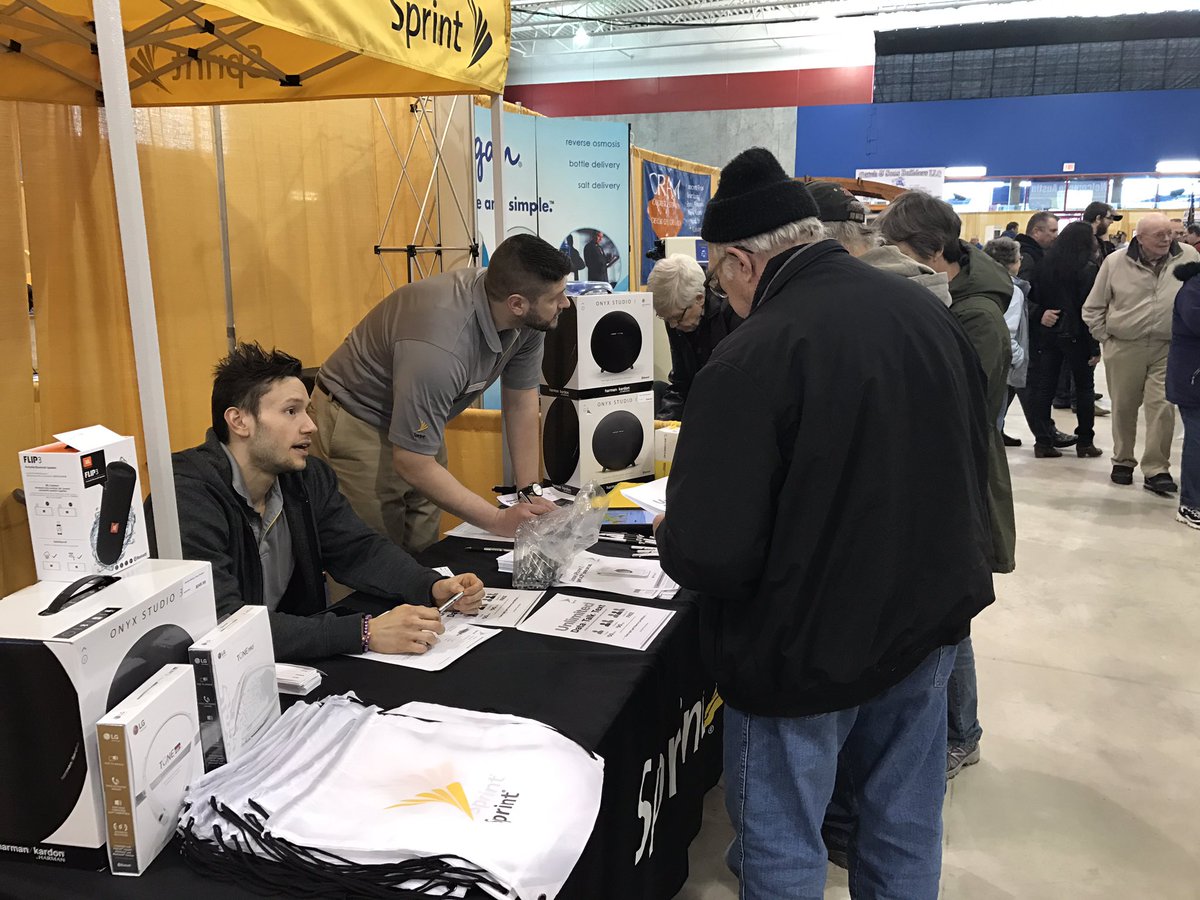 Erpratt's tweet photo. Jake and Matt working the Home show in Austin @wilcox_dallin https://t.co/VdX5FmE6OP
