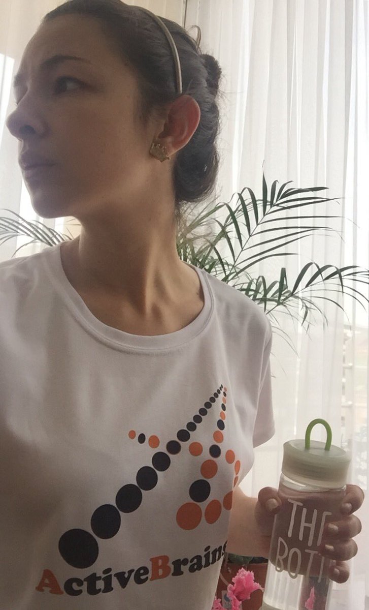 SilverellaM's tweet image. Pre- entreno con mi camiseta #ActiveBrains recordando Granada. 💃🏼