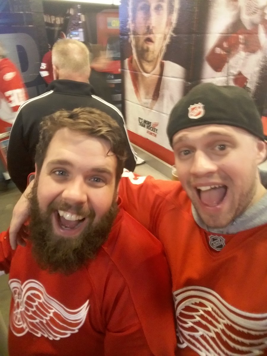 laueezy's tweet photo. #atthejoe with my baby https://t.co/rpBdsoFTGX