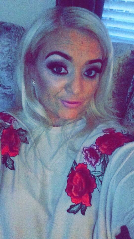 missshell8181's tweet photo. Every one loves a selfie https://t.co/xCKmmAntMc