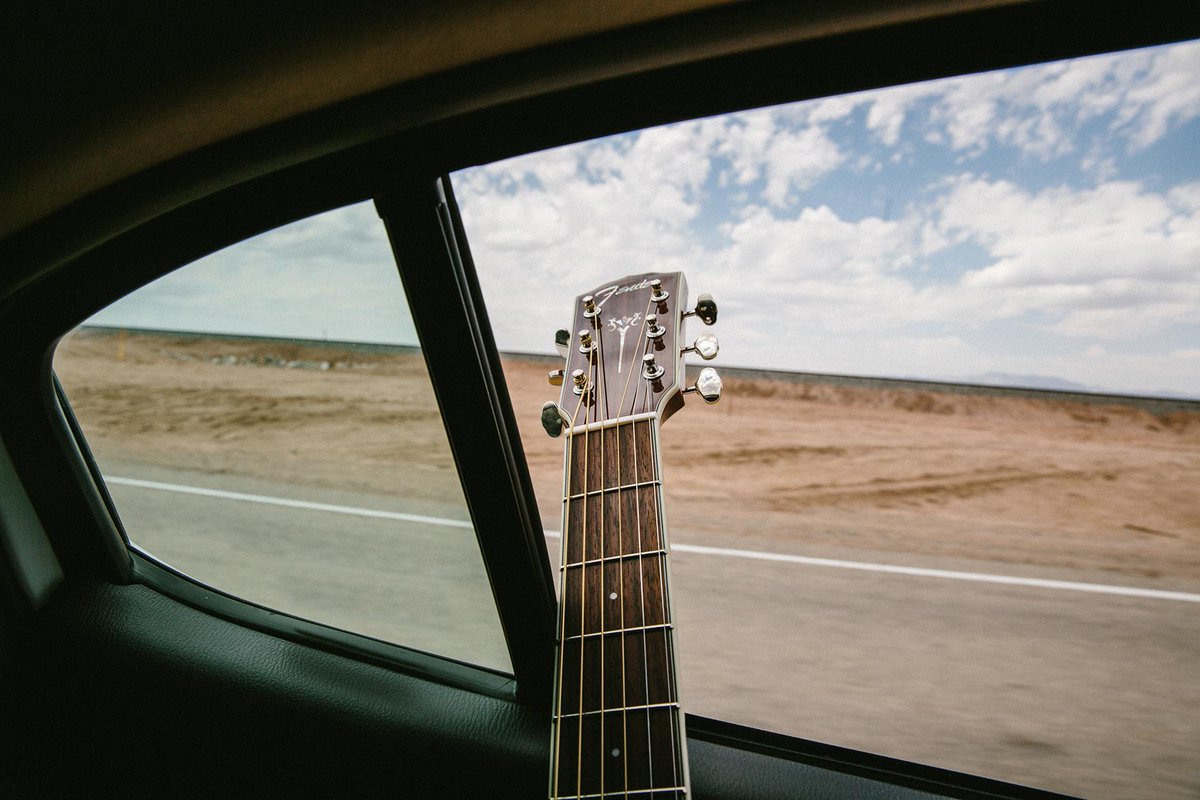 Fender's tweet photo. Is it ever really a road trip without bringing an acoustic along?

#FenderParamountSeries https://t.co/Bmv4vwoLsT