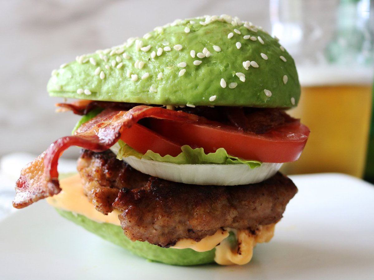 FarmerJohnLA's tweet photo. Taste test challenge: Fresh Pork + 100%-Natural Bacon Cheesy Avocado Burger! Share your tasty ideas with #baconupgrade to be featured! https://t.co/FKhqZCjX01