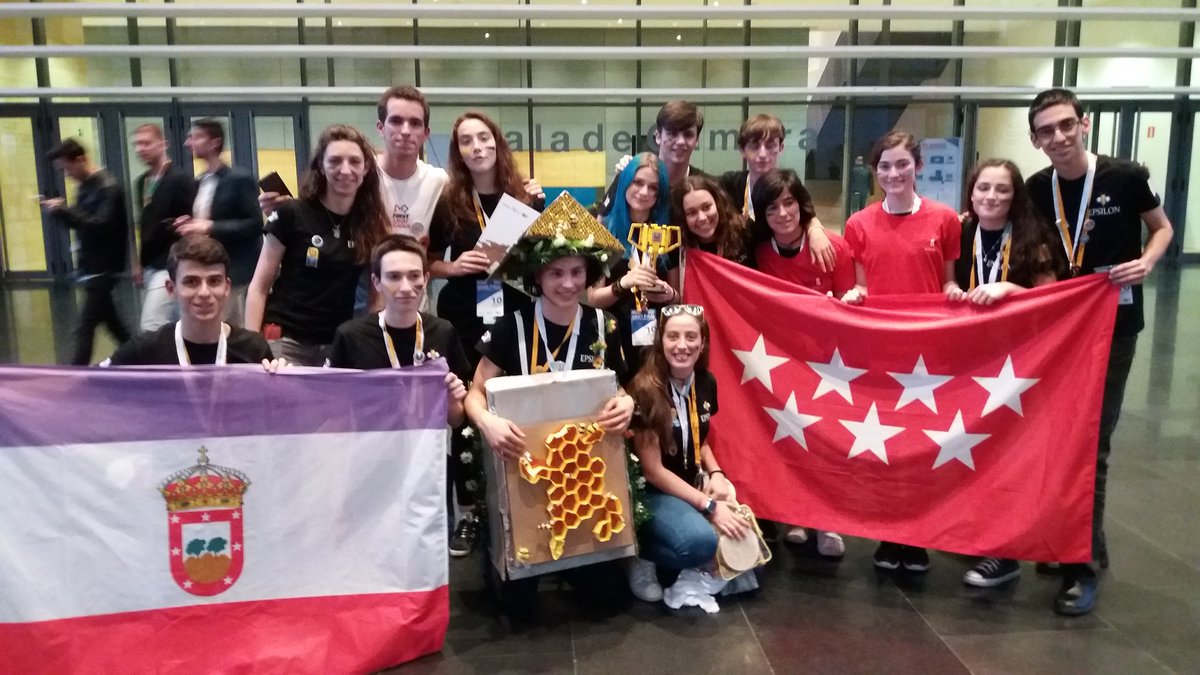 IESSampedro3Can's tweet photo. 1 Premio al Trabajo en Equipo para @epsilon_fll. Clasificados para el European Open Championship en Dinamarca! https://t.co/nSunJqKfV3