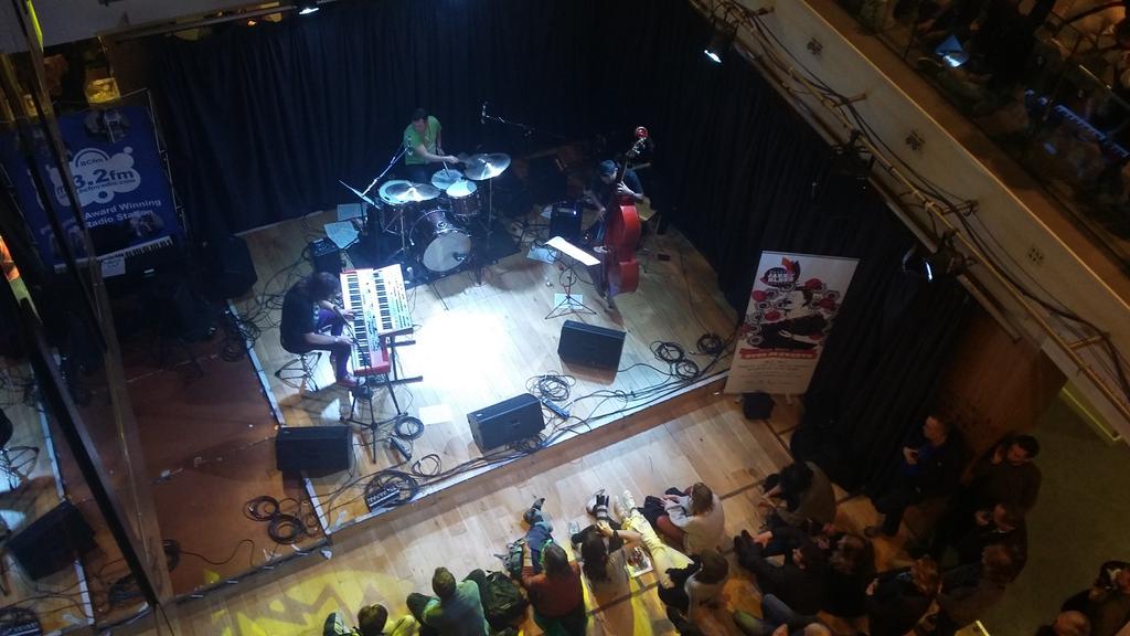 Lush gig at <a href="/BristolJazzFest/">Bristol Jazz Fest</a> <a href="/jimblomfield/">Jim Blomfield</a> trio. Sounding super. Look forward to hearing the new album.