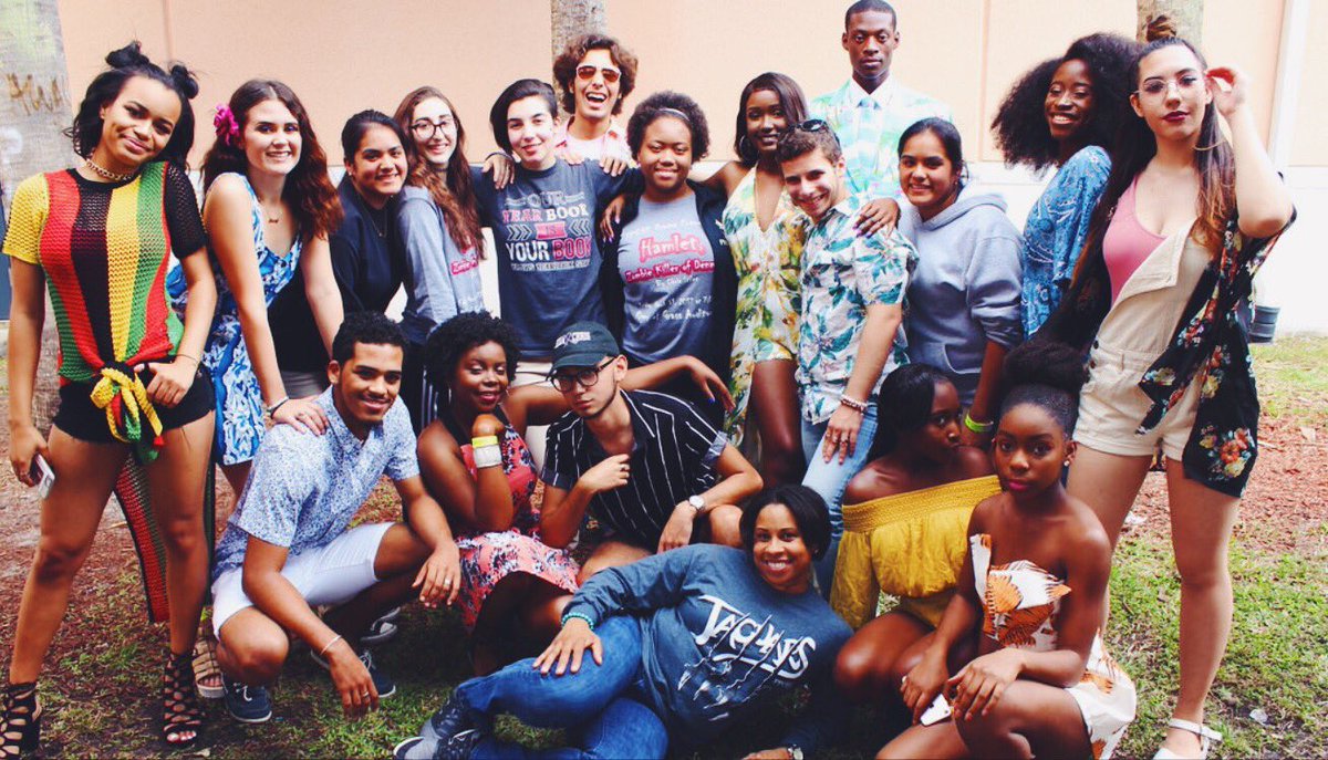 My last pep rally w/ amazing friends  <a href="/PYT_KC/">𝑲𝑪 ✨</a> 🌴😭❤