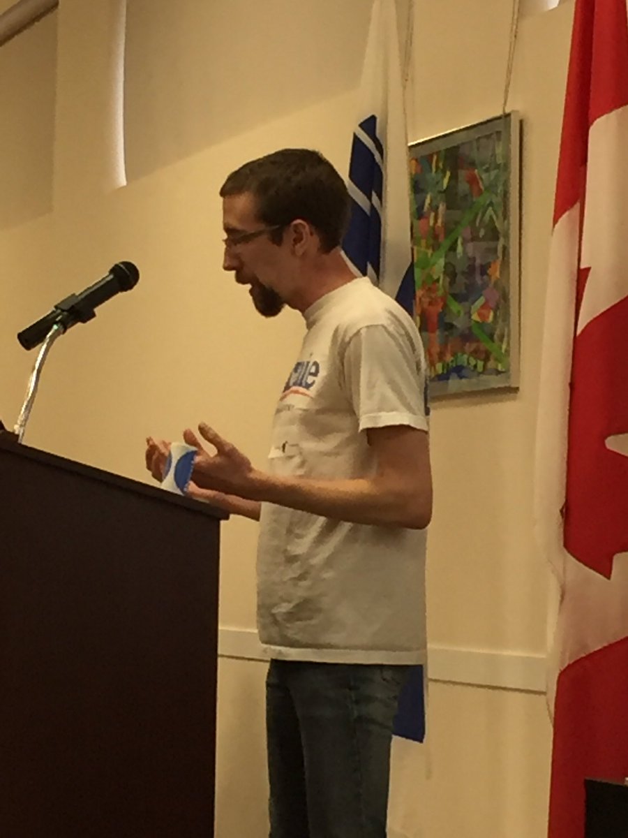 calix's tweet photo. @DJDynamicNC You can hire all the field organisera you want, but campaigns run on volunteers @designaresponse #dar2017 https://t.co/KNpgGSTTi8