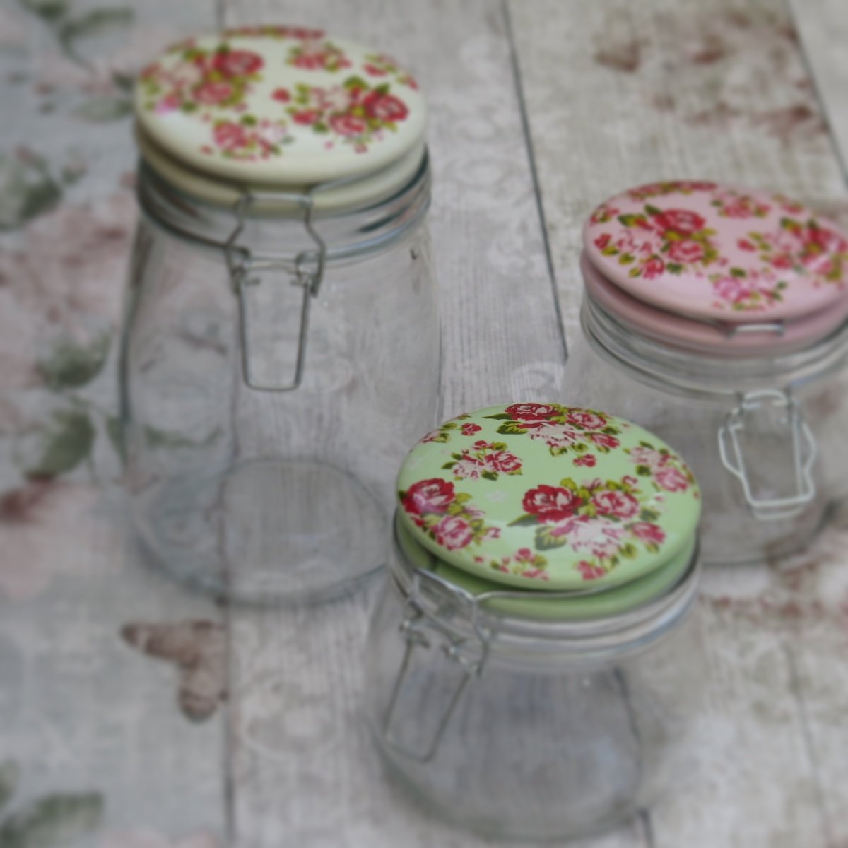 FlowerMillCwll's tweet photo. Available to pre - order from @trevallicks .....pretty kilner jars bursting with Spring blooms for #MothersDay https://t.co/uGChLJCwW6