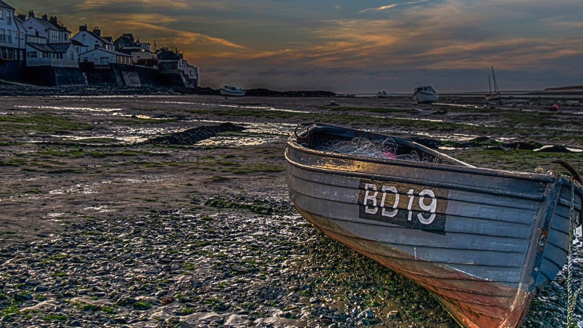 GreatDevonDays's tweet photo. Low tide at #Appledore Such a great place to visit! Thanks #RobElson for the fab photo! @lovenorthdevon https://t.co/EzCagW2Rwe
