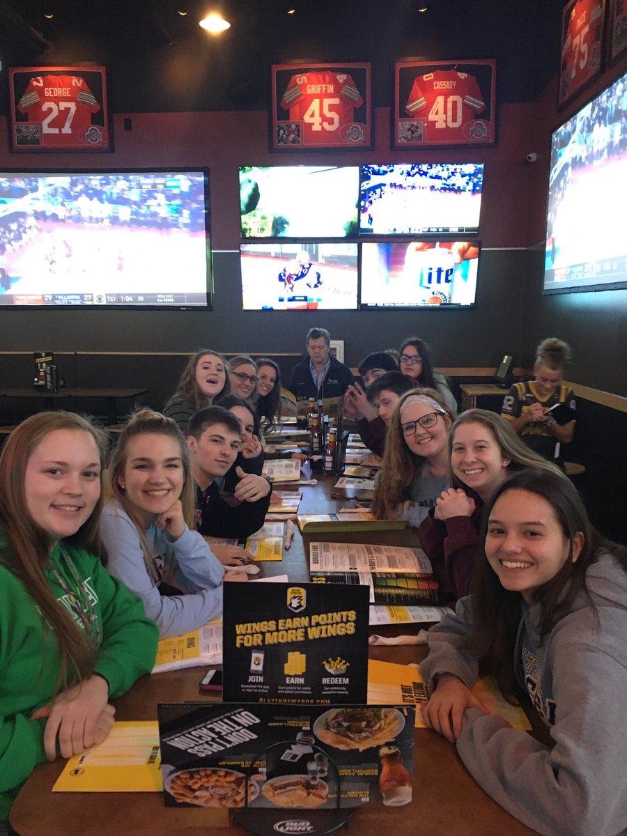 WhitmerDECA2016's tweet photo. BW's before awards! 🏀 https://t.co/tlFTaBgHjp