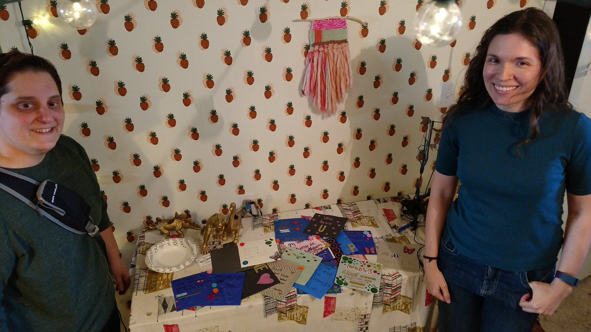 Dloveslearning's tweet image. Giving GSA made cards to "Share the Love" in support of transgender students!! @GunstonMAC @MadSciFord_GMS #GunstonPRIDE #sharethelove