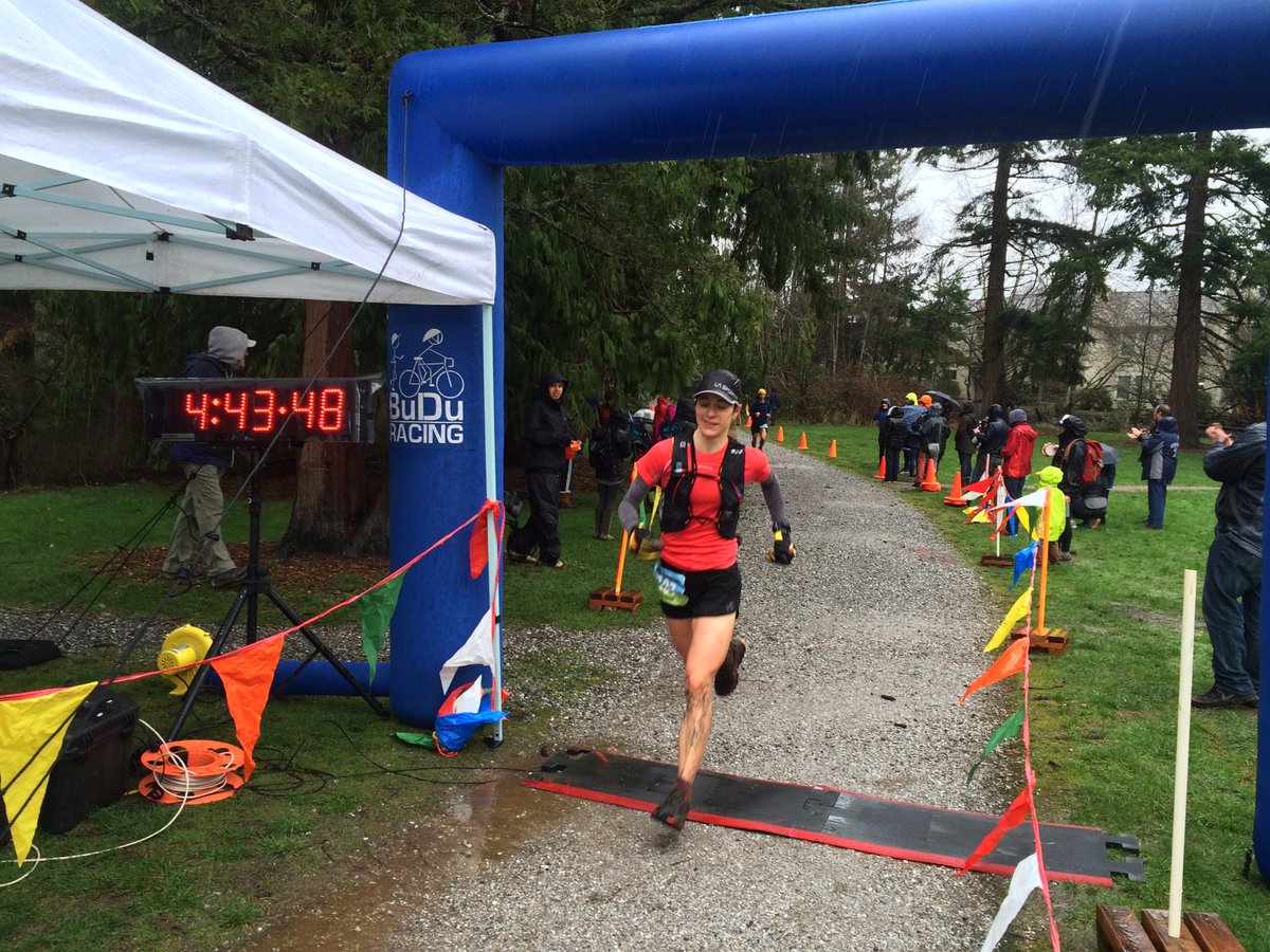 iRunFar's tweet image. Maria Dalzot (@Sportiva) takes fifth at the 2017 #Chuckanut 50k in 4:43:47.