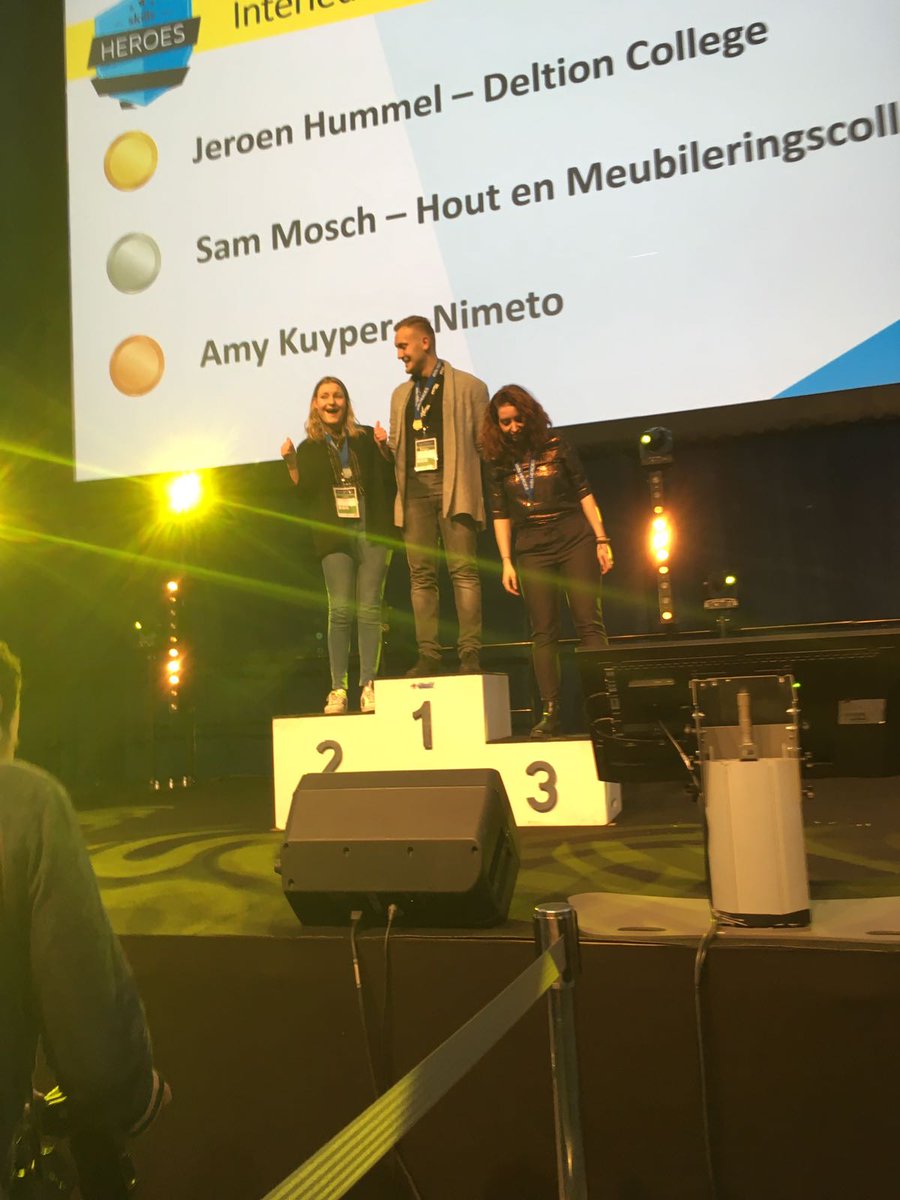 HMCmbovakschool's tweet photo. Wat een topprestatie! Tim is 3de geworden bij de finale meubelmakers en Sam 2de bij de interieuradviseurs! #hmcskills #skillsheroes https://t.co/r1E5OAHvAP