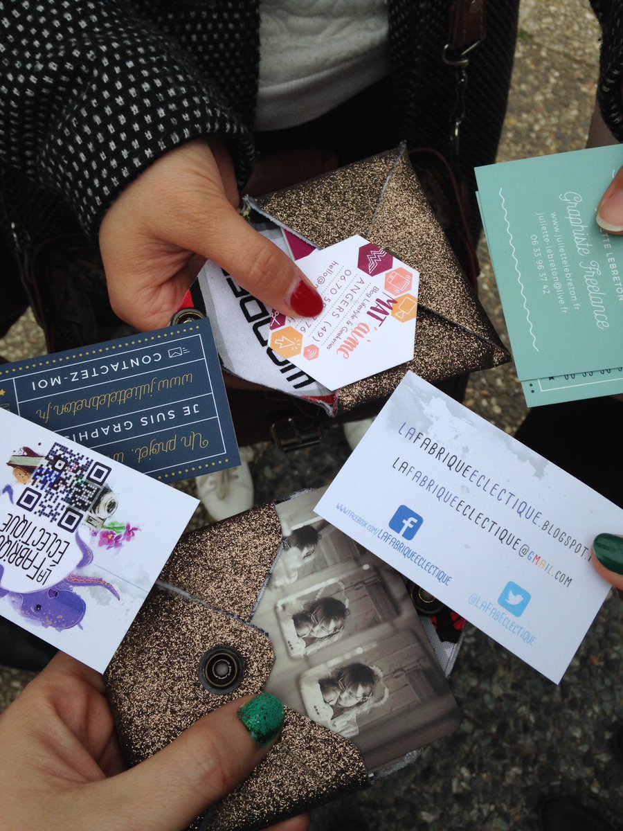 singulieres_fr's tweet photo. Quand 6 blogueuses se rencontrent à #laval #mayenne #mayennecreative https://t.co/lj8vSP16WP