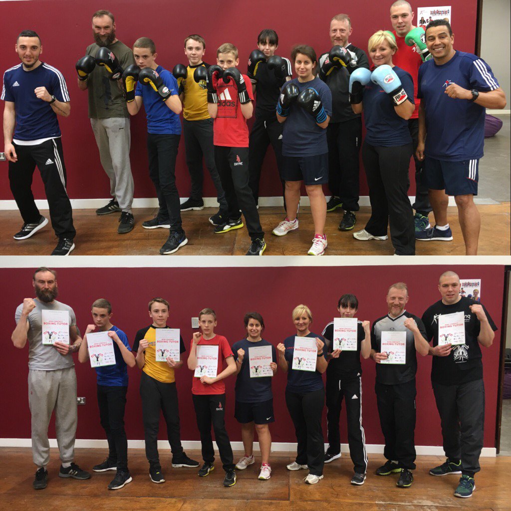BoxingAwards's tweet image. @EssexBGC #chelmsford #boxingtutorcourse  5 #communityboxing #clubs #qualified #deliver #boxingawards in d club. 👊🏾💥