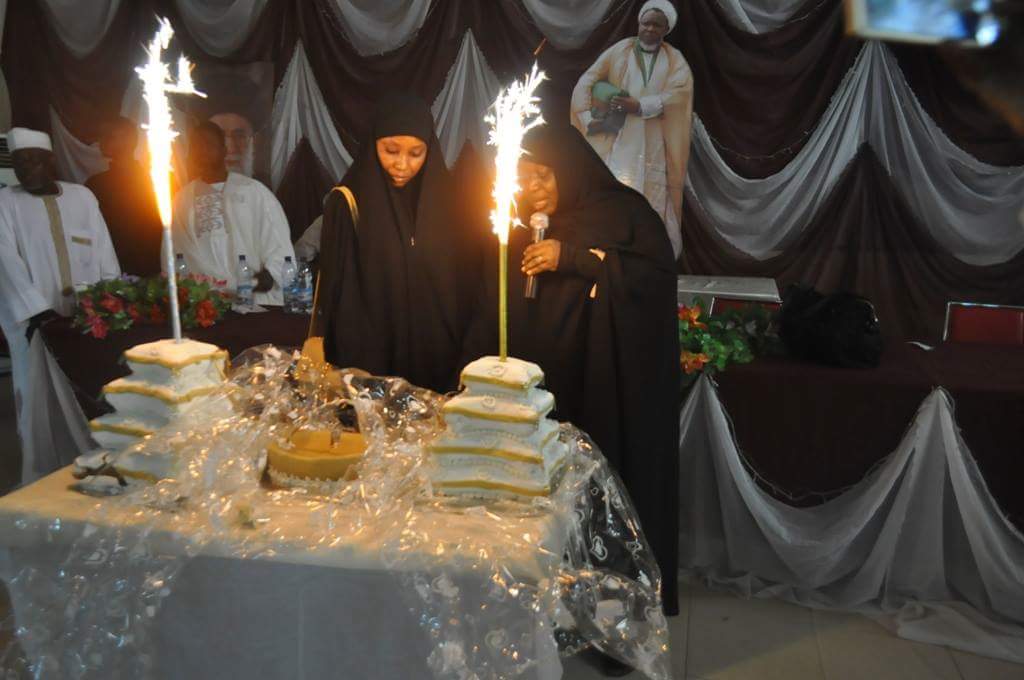Sh4Zk's tweet photo. Cutting Of Cake During D Lady Fatima AZzahra(s.a)Annual Birthday Celebration  By Sisters Of The #IMN today @zinadabo   @MsNemah @afimn14 @UN https://t.co/wSqYrC7t8e