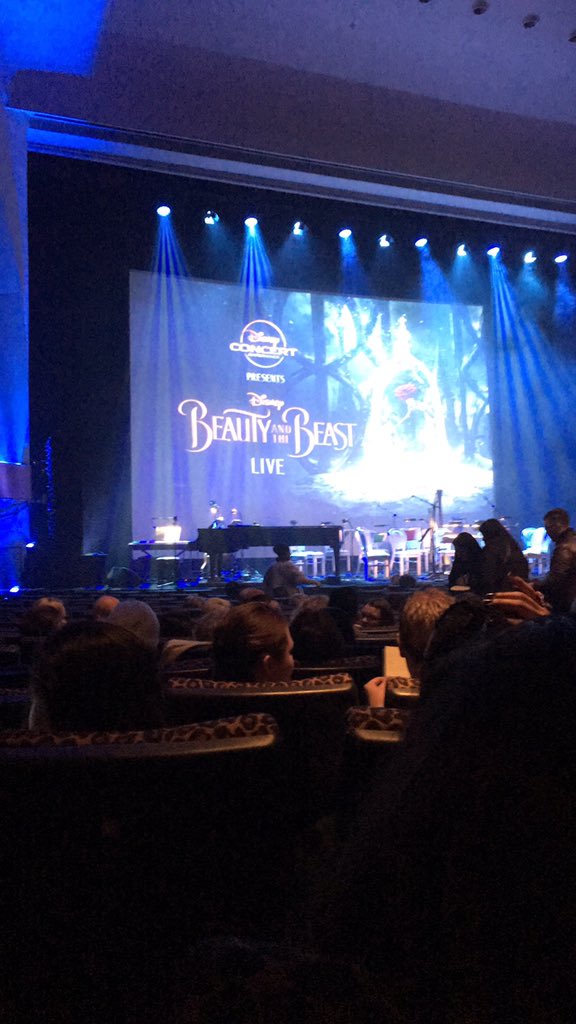 bearded_aviator's tweet photo. Best date ever ☺ https://t.co/NMeUGvYrJN
