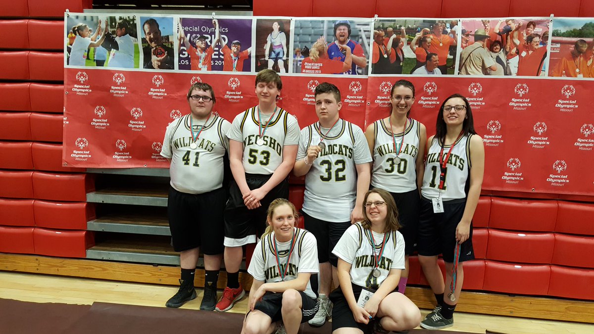 davidwallace851's tweet photo. #silver medal at state games#SOMOSHO https://t.co/zzGmfdy3NY