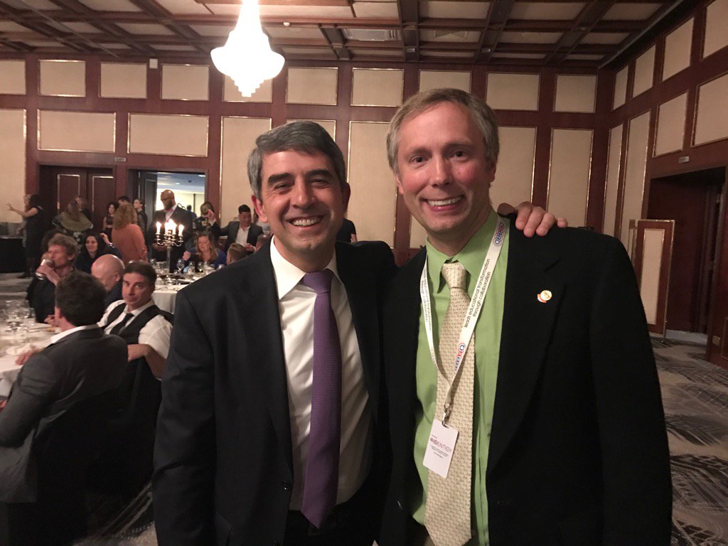 DrSGeis's tweet photo. Bulgarian President Plevneliev 2012-2017 said it is his duty to honor those who shape the future. #CEESA2017 @NAESP https://t.co/uRmYdgEF3x