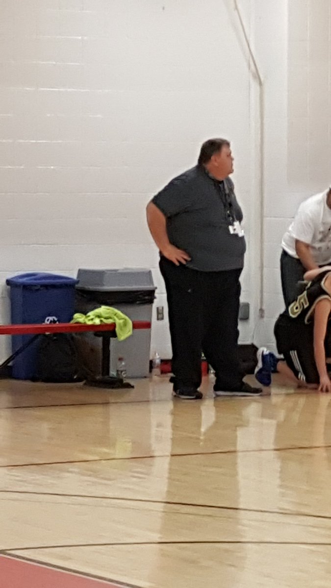 davidwallace851's tweet photo. Coach Slade doing his thing#Neosho S.O. https://t.co/nxvYQOiGeV