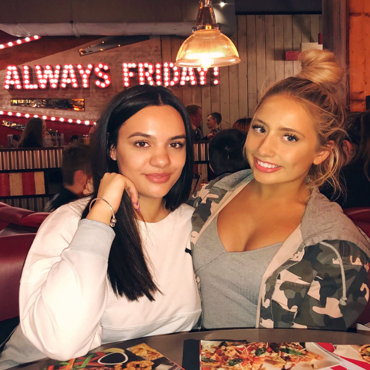 SaffronBarker's tweet photo. Bare baby faces 👶🏼 @Geeprobert https://t.co/1Ww8lxlykz