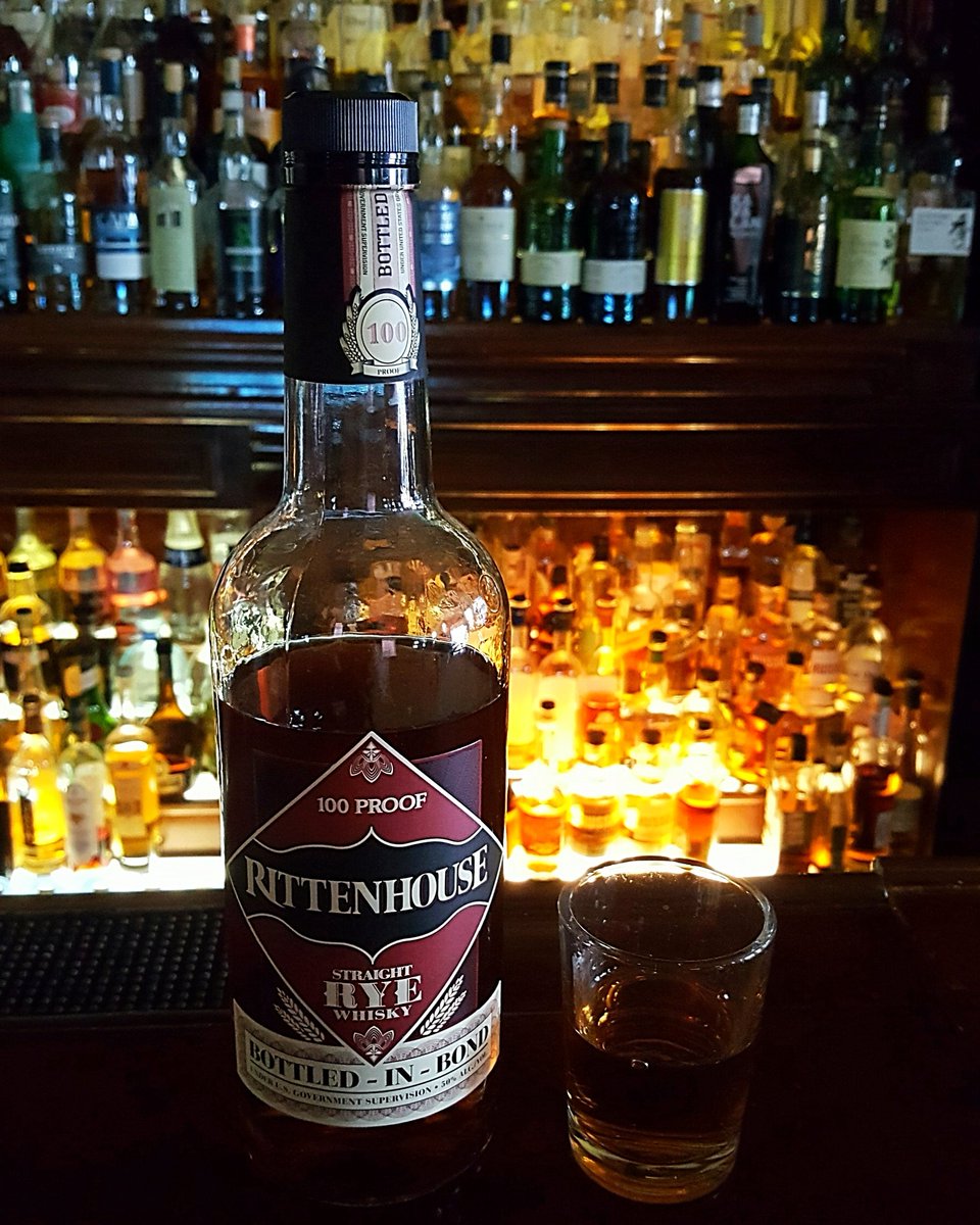 stilltrippers's tweet photo. Rittenhouse Straight Rye, Day 77 of 365 Drams 2017, 20/22/21/22 - 85 Total #365drams2017 #saratogawhiskeyclub @heavenhill @HeavenHill1935 https://t.co/2HRFFijgjc