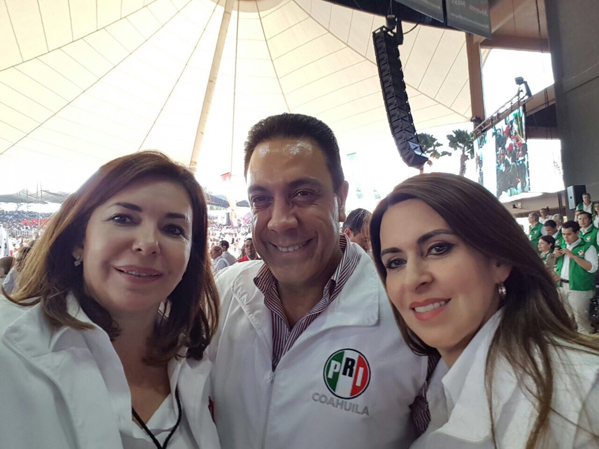 LulyQuinteroPam's tweet photo. Qué gusto recibir el apoyo del Primer Priísta de Hidalgo @omarfayad a nuestro candidato a Gobernador @mrikelme #UnidosSomosMásfuertes https://t.co/kDxyakwuJC
