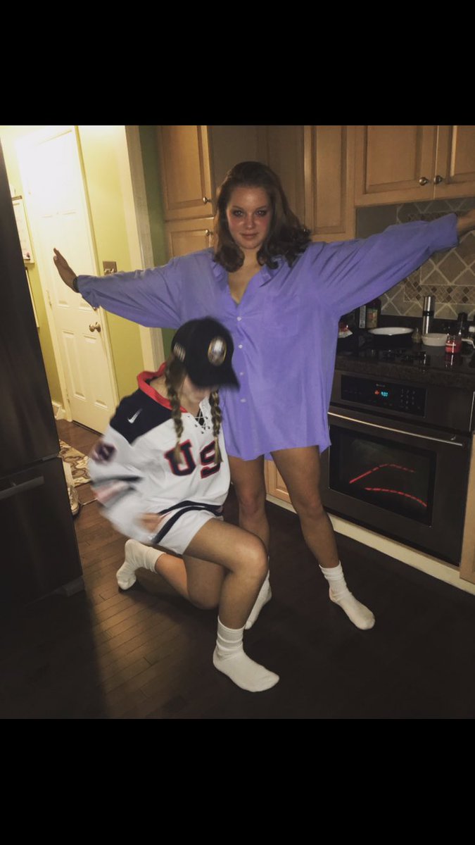 AlexaWicher's tweet photo. Happy birthday big body ❤️@katiedmarie https://t.co/a3j6di5u1K