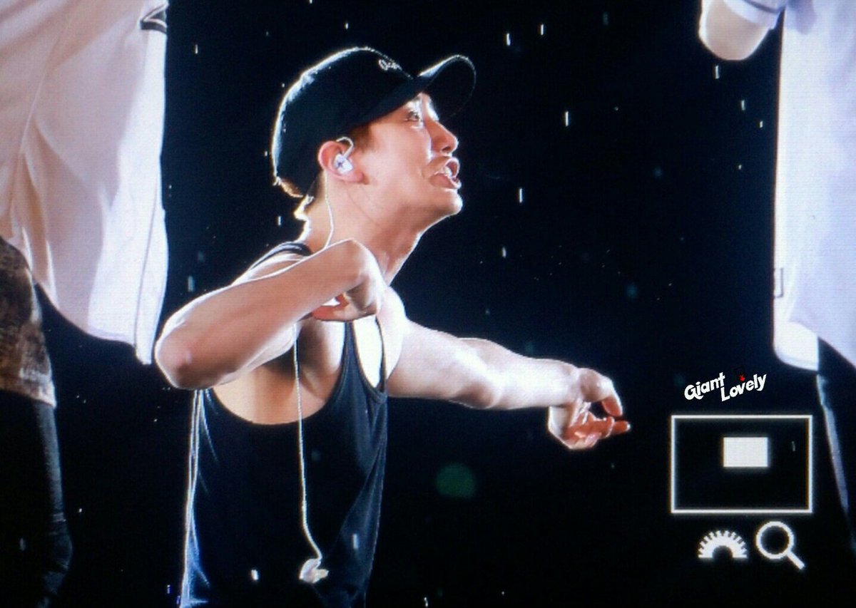 pcy_armpit tweet picture