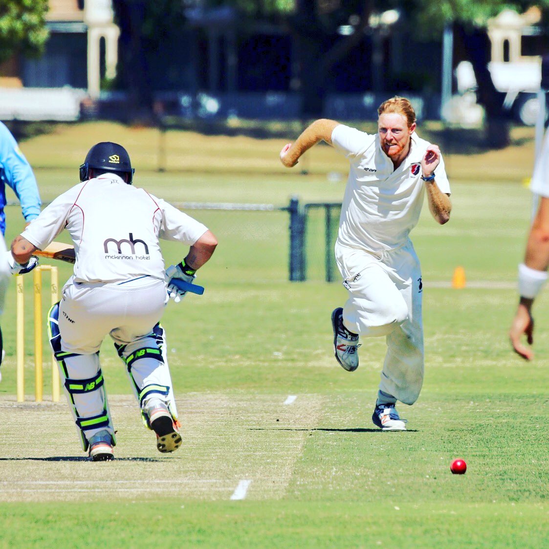 Mueller working hard for @BonbeachTangyCC. <a href="/sccc_official/">South Caulfield CC</a> 0/122 needing 10 to win. <a href="/CricketBayside/">Southern Bayside</a> Champ Div GF #cricket #cricketersarms