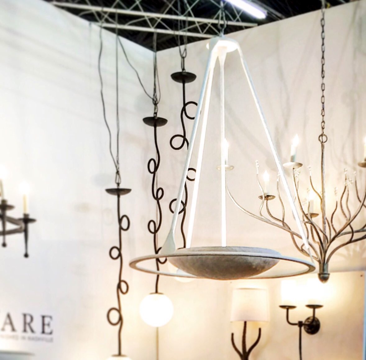 luxeandlucid's tweet photo. Sunday is your last chance to see the #Celine pendant + other new designer products at #ADDesignShow2017 // #huntleycodesign @IronwareIntl https://t.co/JYpV733eLl