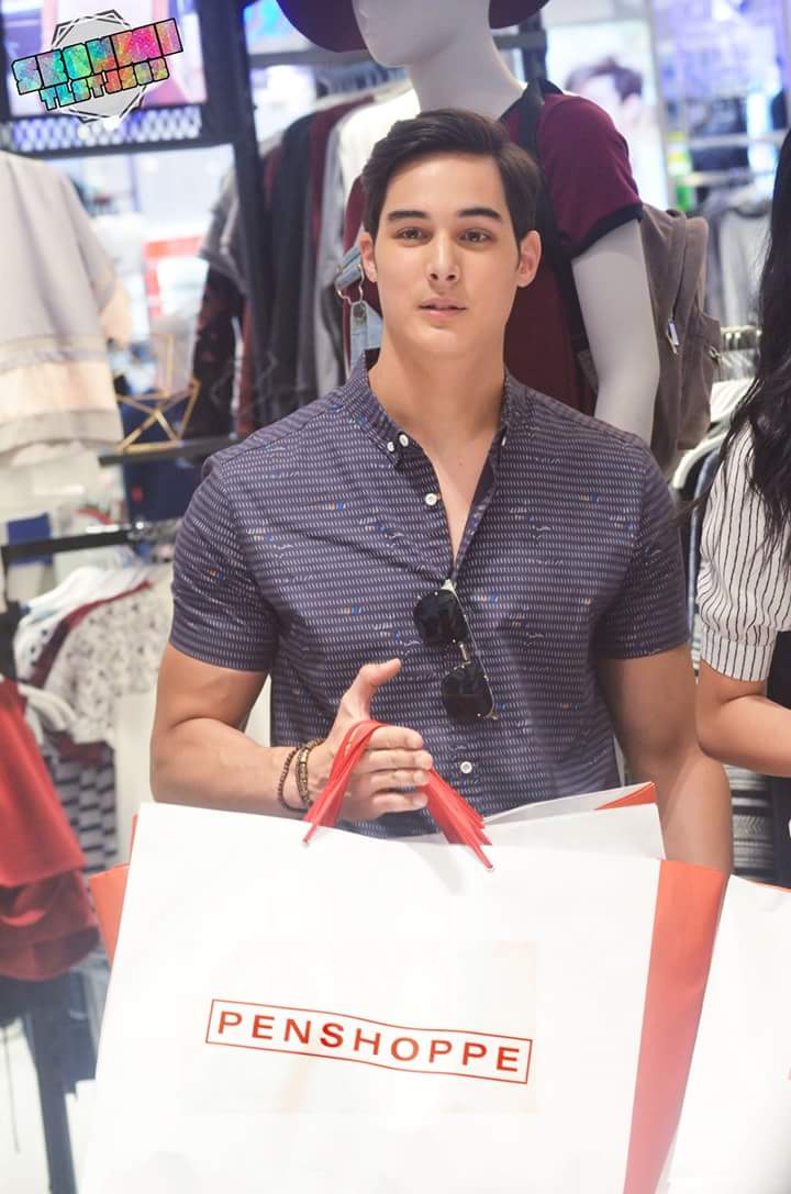 tannermataphoto's tweet photo. Keep on tweeting!!

TANNER OnASAPWildSummer https://t.co/1Zt3qni4TD