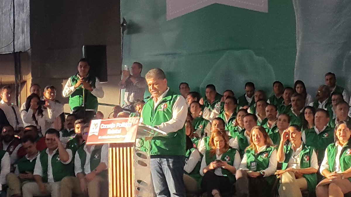 PRIMx_Coah's tweet photo. ¡Nuestro mejor candidato! Todas y todos #EstamosListos  en #Coahuila  para las próximas elecciones.  Enhorabuena @mrikelme @EnriqueOchoaR https://t.co/SYIutPuD6X