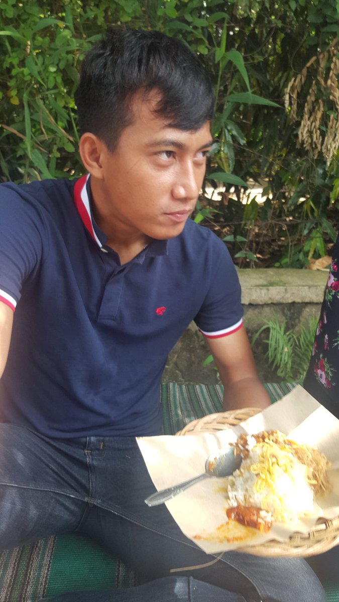 Laper tah bang 😁😁😃😃😛😛 <a href="/DiksyOdoy/">diksyhendika21</a>