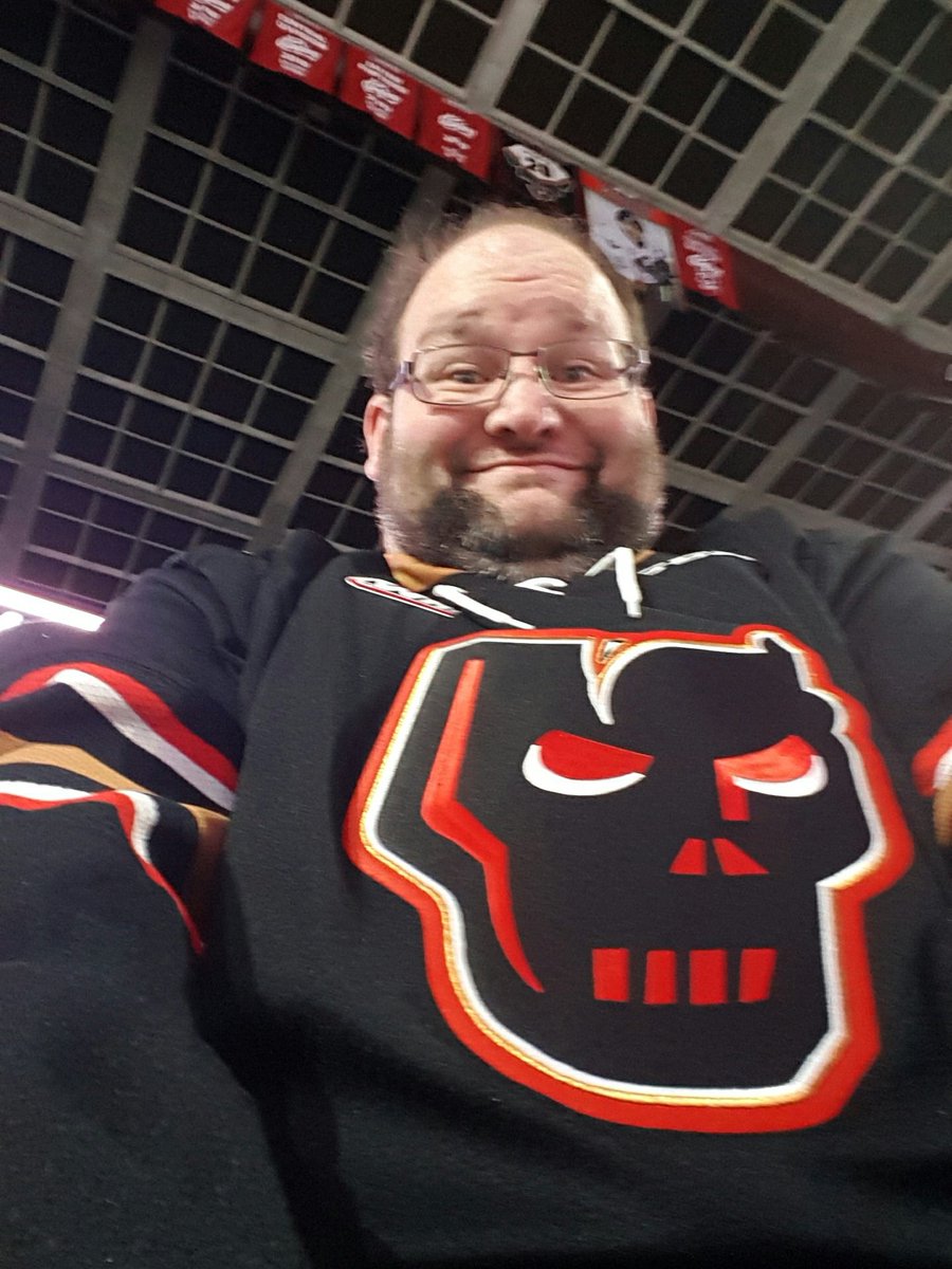 Bubba2069's tweet photo. #wehearthitmen #allhearthitmen section 113 row 6 seat 18 https://t.co/HQmqaRsHSM