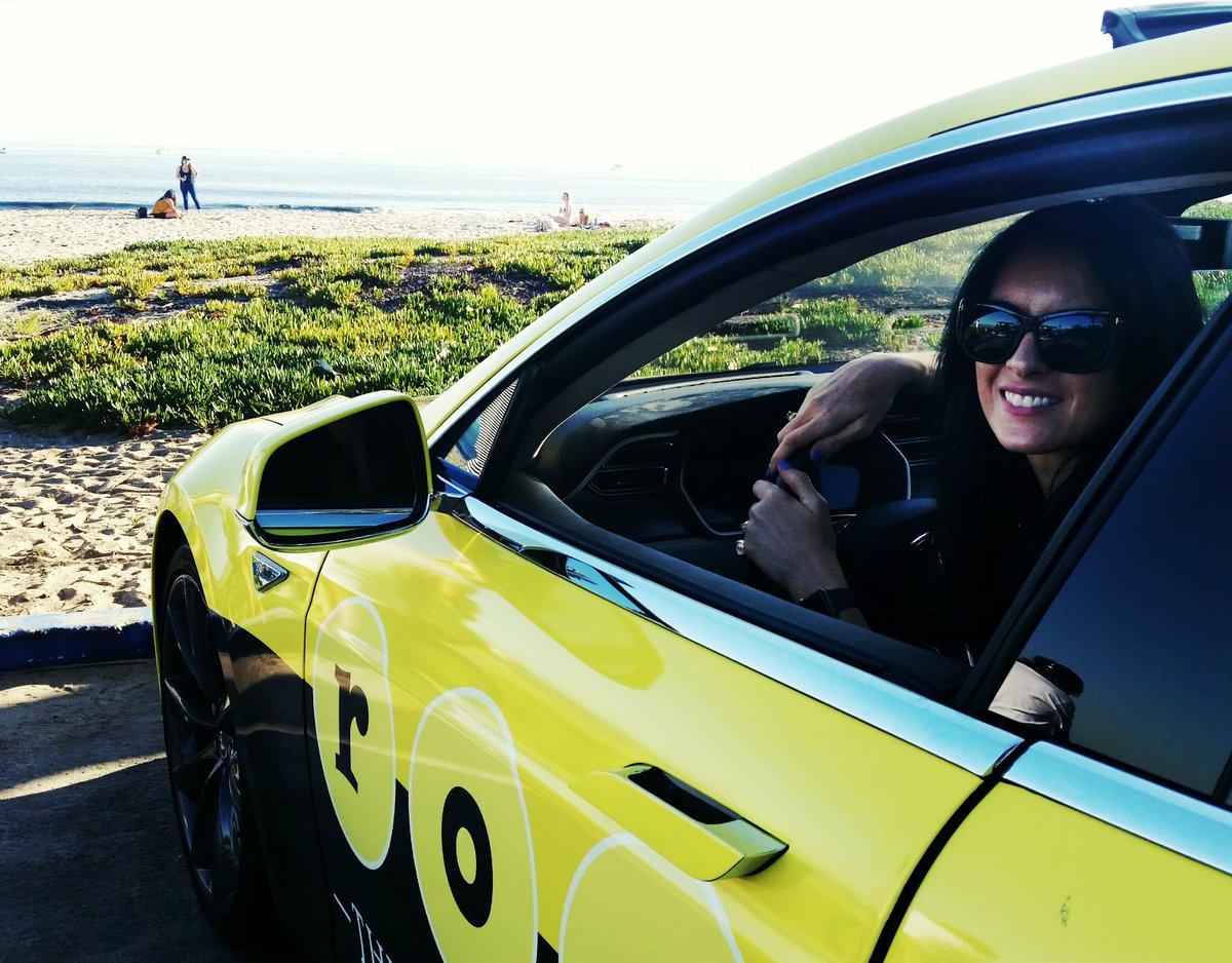 RootsHummus's tweet photo. Find us today in front of @WholeFoods #Irvine, 11-4pm. We're celebrating their 1 yr anniversary by sampling from #BigTess! @TeslaMotors https://t.co/iMlYJhl48z