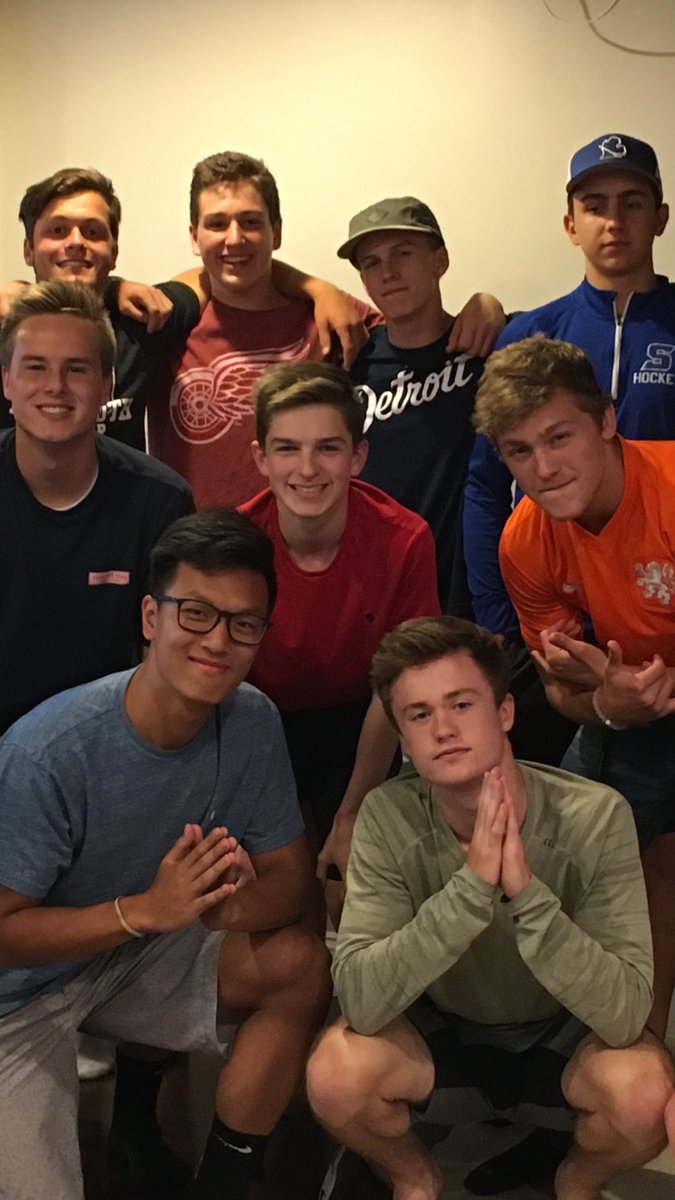 MattRockafellow's tweet photo. Happy birthday @v7nguyen Have a kick ass night brotha 🤙🏽🤑 https://t.co/hw27Ue2oqm