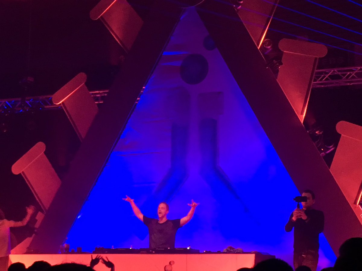MeikeMedia's tweet photo. Lekker bezig! @djbfront #hardlab 🎉 https://t.co/JPZnHfDfJn