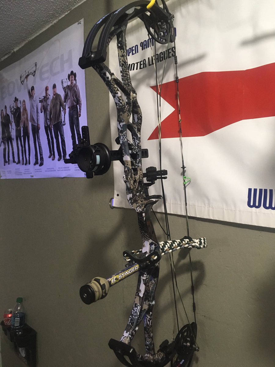 JoshLJL's tweet photo. Got the @BowtechArchery Reign 7 all set up today!! Looks GREAT and shoots even BETTER!!!! https://t.co/UbnKcb4h49