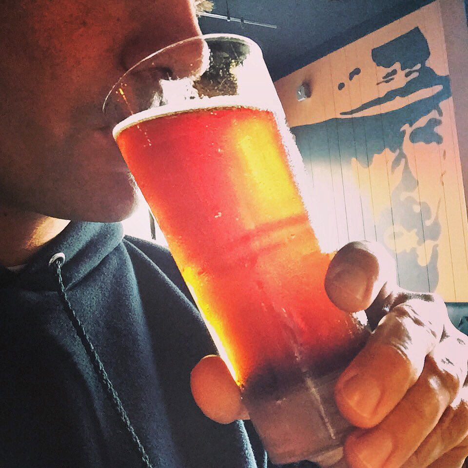 FondueCowboy's tweet photo. Hey SF, this beautiful day is callin for a cold one and we've got the best beer in town. See y'all soon. #giddyup #sf https://t.co/xtpspYoVBK