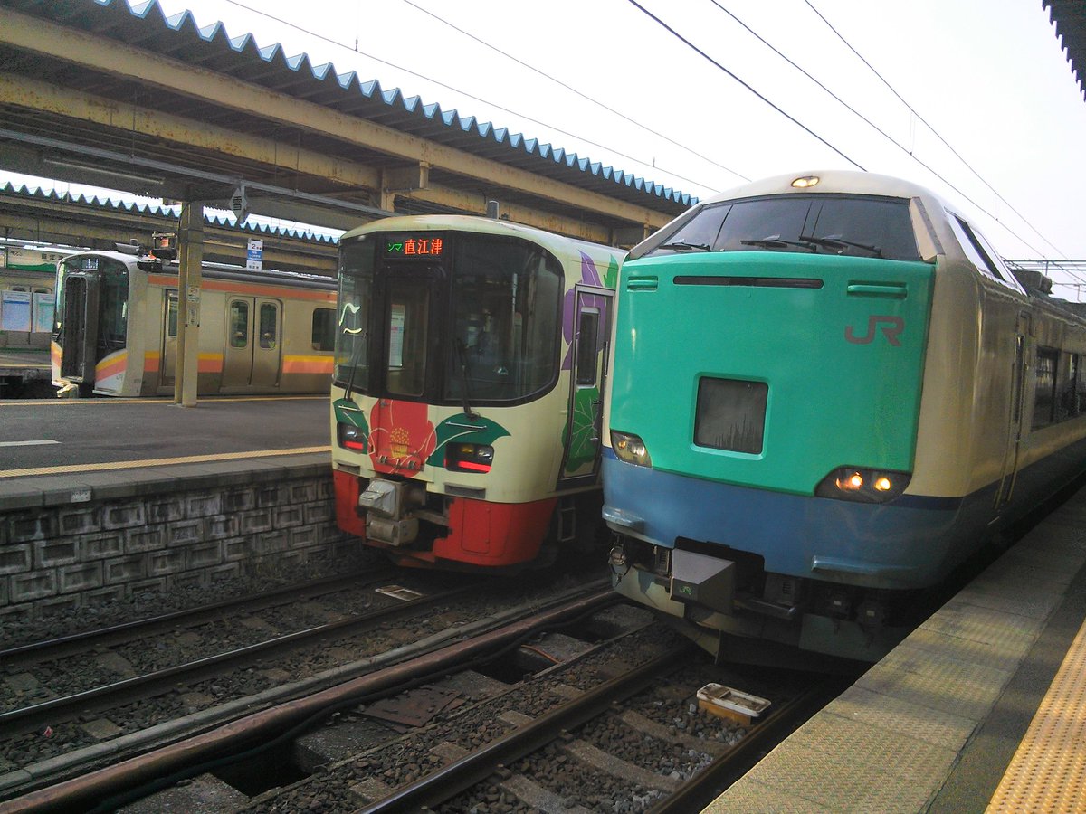D97628793's tweet photo. 今日で485系3000番台ラストランか…
ありがとよ485系3000番台
最後の最後にグリーン座れて俺は幸せだ 
再会できる日を待ってるぜ
サヨナラは言わねえ
また会おうな…485系3000番台は俺の中で走り続けているからな https://t.co/SlWFuYjHU6