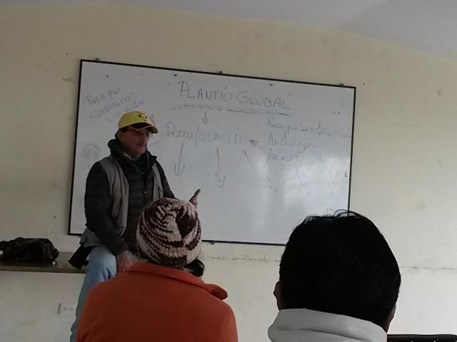 NOVUMAC's tweet photo. Geeting ready for #globalplanting #plantioglobal #plantaciónmundial @MundoTNC @laracbfreitas @DhbastidasDiego https://t.co/WIl3Pj2OeE